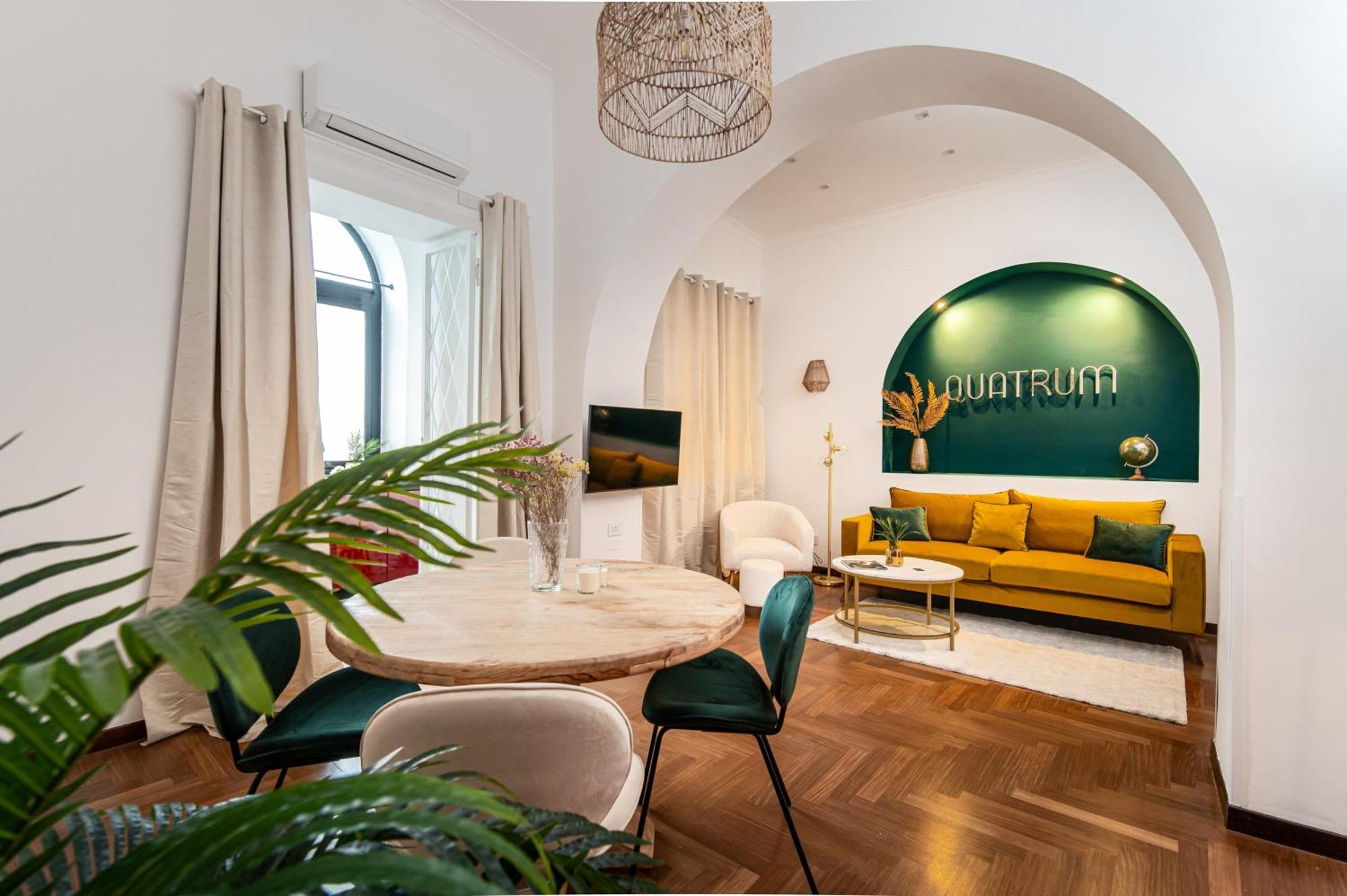 Quatrum Apartment Napoli Bagian luar foto