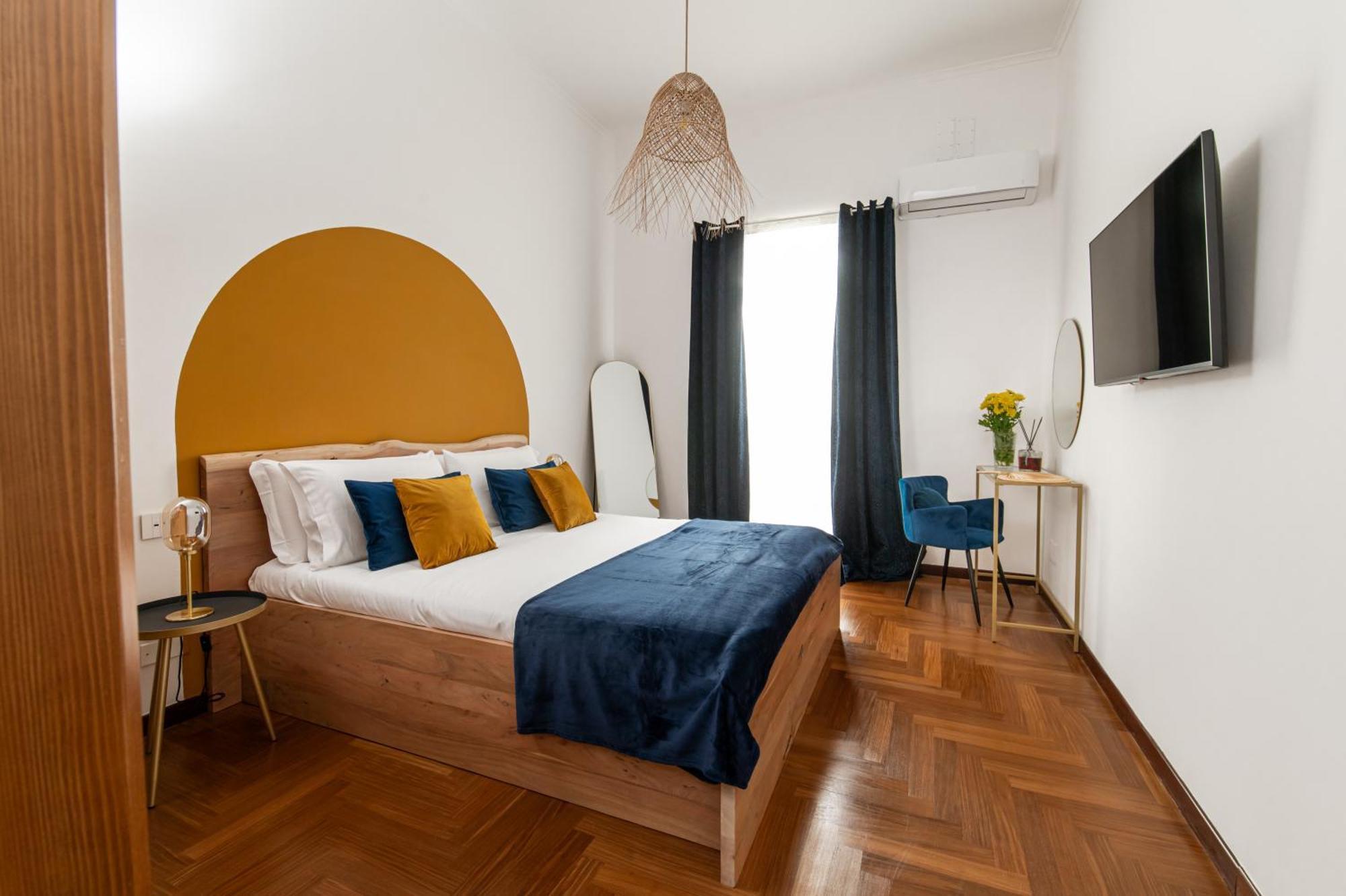 Quatrum Apartment Napoli Bagian luar foto