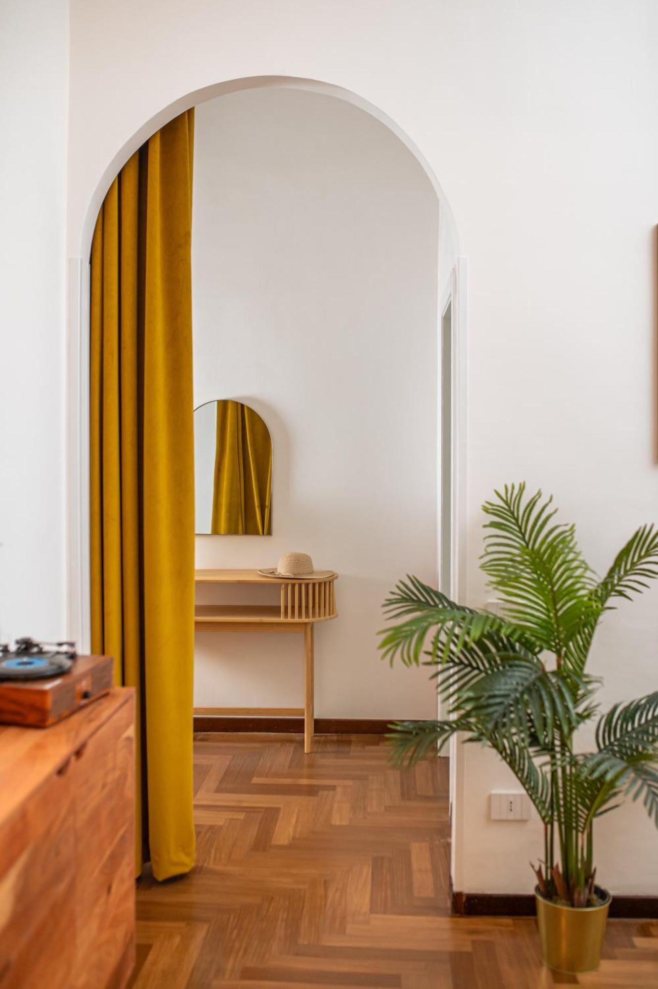 Quatrum Apartment Napoli Bagian luar foto