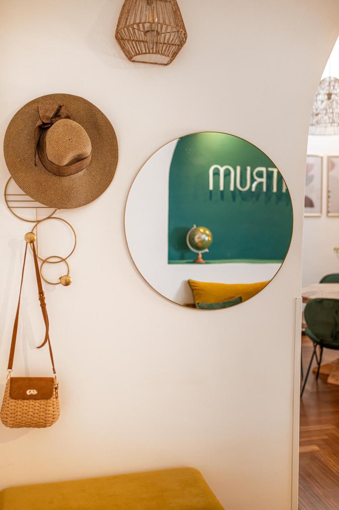 Quatrum Apartment Napoli Bagian luar foto