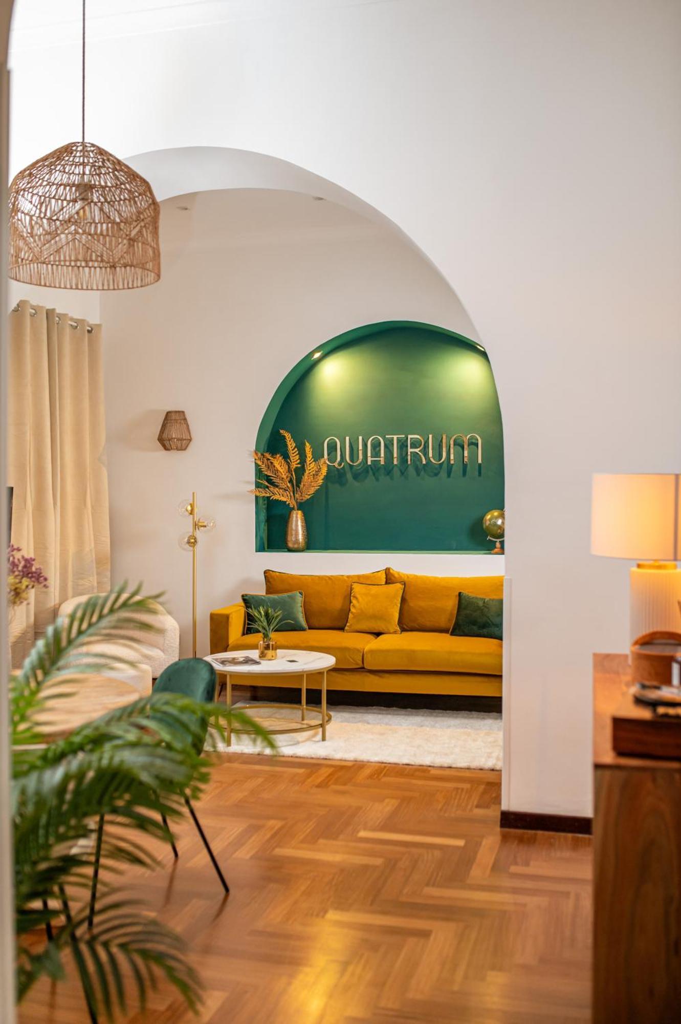 Quatrum Apartment Napoli Bagian luar foto