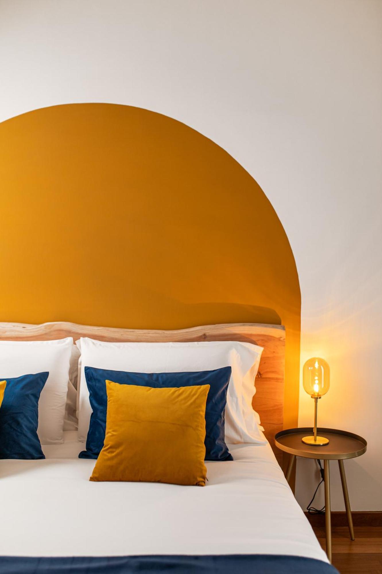 Quatrum Apartment Napoli Bagian luar foto