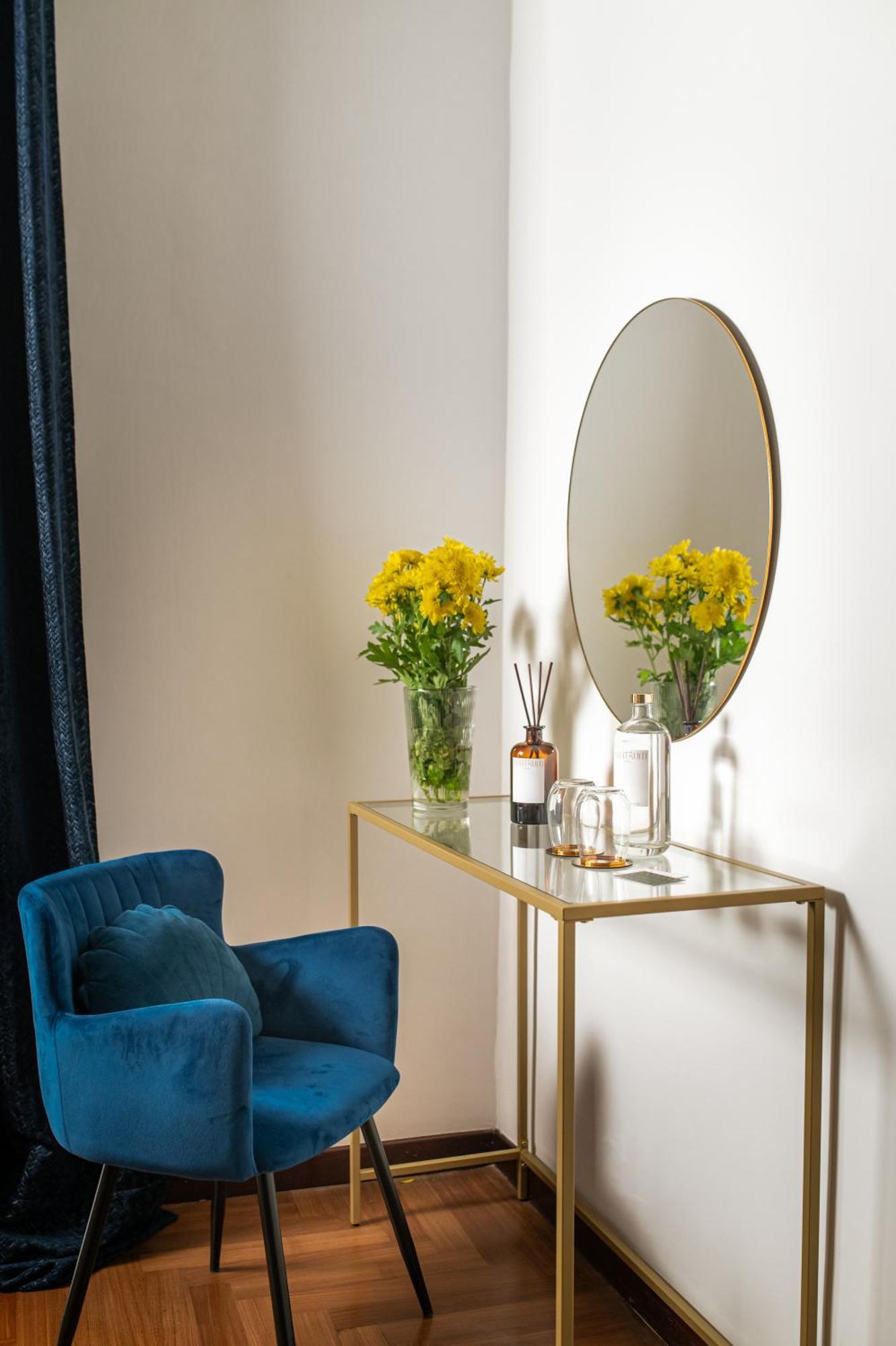 Quatrum Apartment Napoli Bagian luar foto
