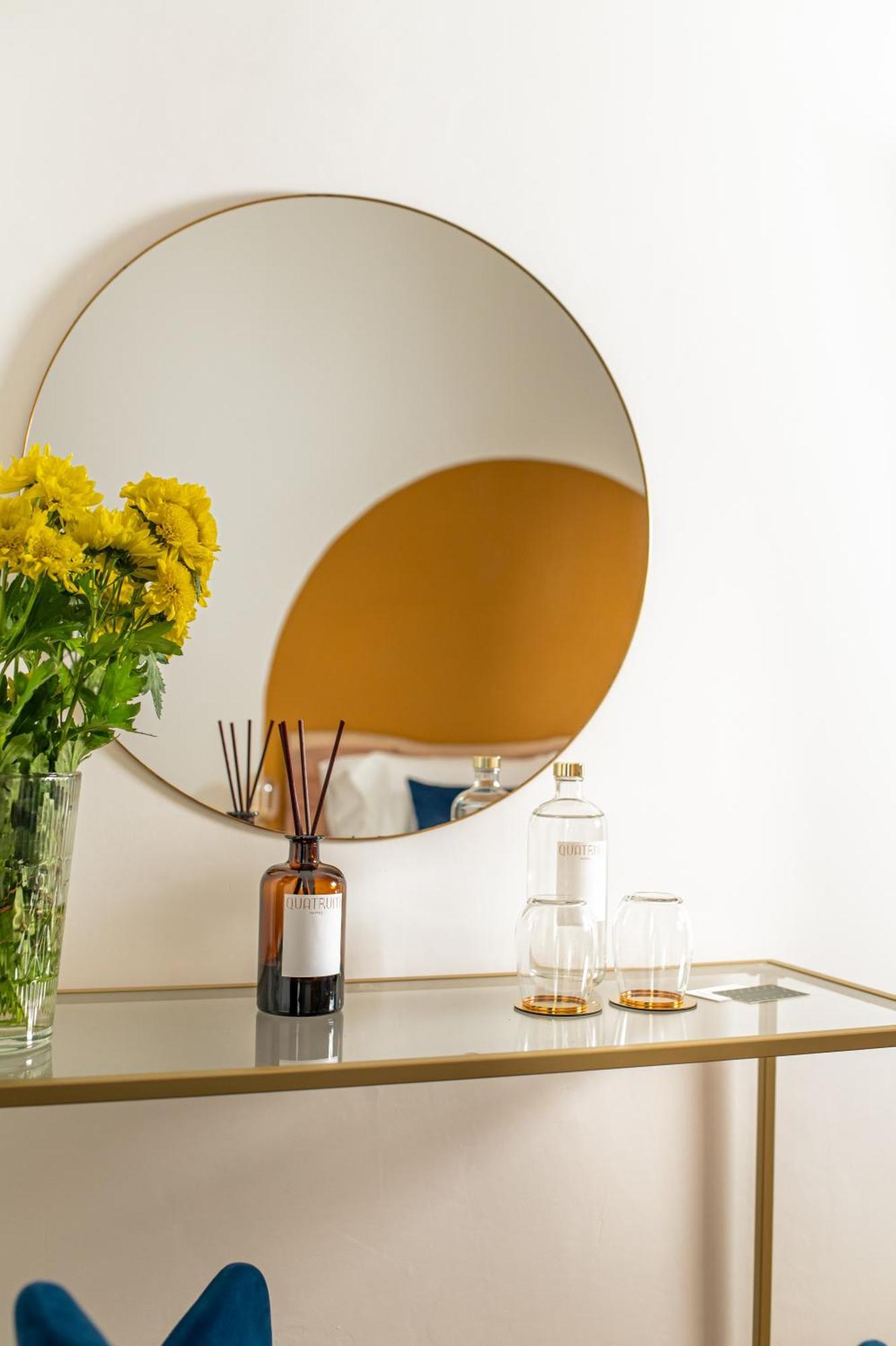 Quatrum Apartment Napoli Bagian luar foto